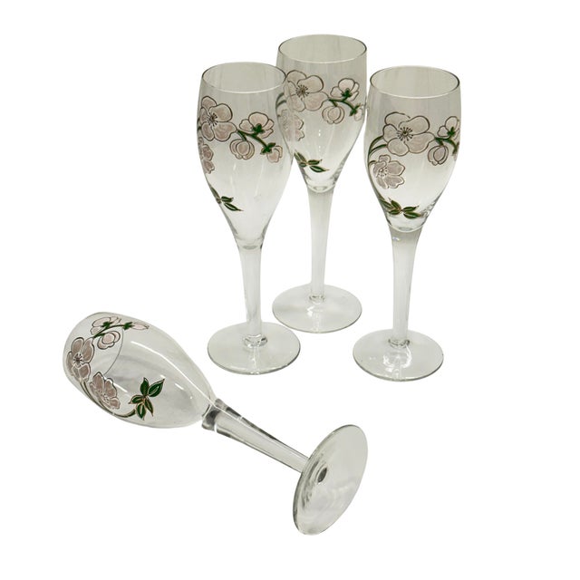 Traditional Set of 4 Vintage Perrier-Jouët Belle Epoque Anemone Champagne Flutes For Sale - Image 3 of 3