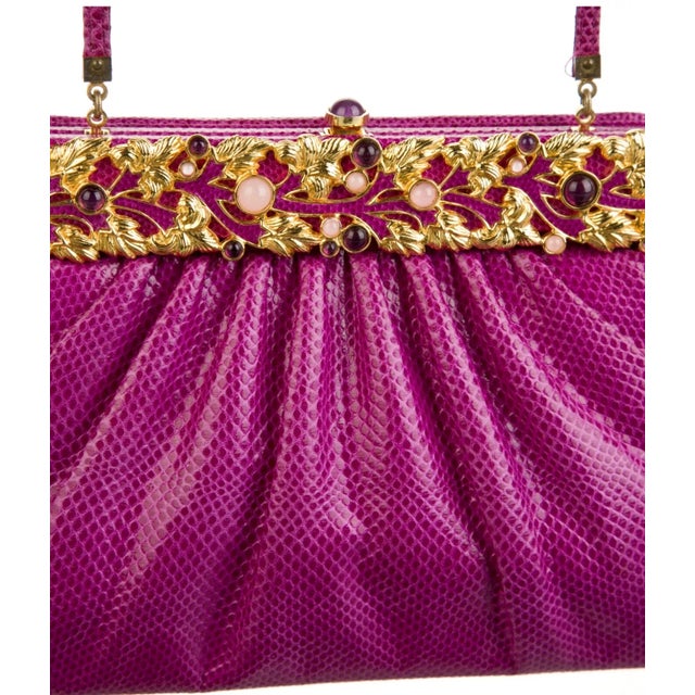 1990s Judith Leiber Karung SnakeSkin Fuschia Pink Handbag Pink Gemstones Clutch Shoulder Day Vintage For Sale - Image 12 of 12