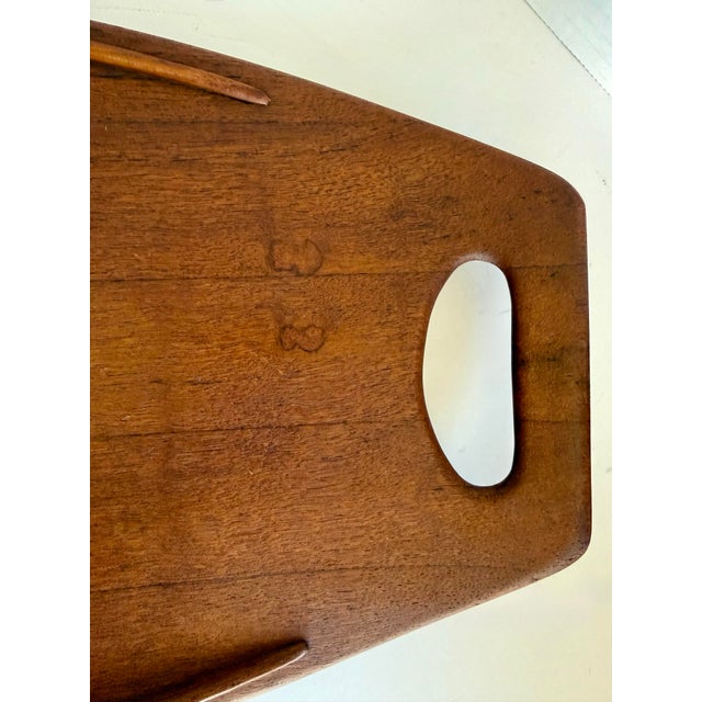 1960s Dansk Teak Surfboard Serving Tray by Jens Quistgaard, Made in Denmark For Sale In Los Angeles - Image 6 of 10