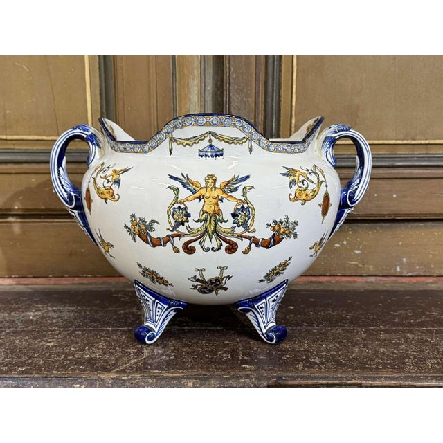 Earthenware Cachepot with Renaissance Decor from Gien, Late 19th Century For Sale - Image 16 of 18