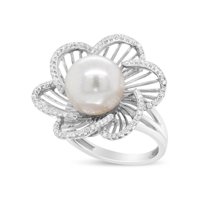 Contemporary 14K White Gold 11mm Round Pearl and 1/3 Cttw Round Diamond Openwork Flower Blossom Ring (H-I Color, VS1-VS2 Clarity) - Size 7 For Sale - Image 3 of 6