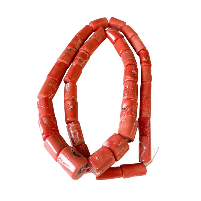 Vintage Chunky natural Nepalese angel skin coral string featuring polished, graduated barrel-shaped drum beads. Each bead...