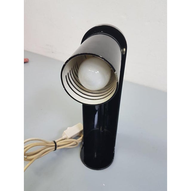 Italian Black Steel Flip Top Desk Lamp by Richard Carruthers for Leuka, 1970s For Sale - Image 3 of 6