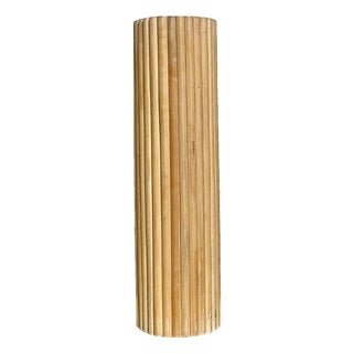 Vintage Ribbed Wood and Rattan Medium Pedestal For Sale