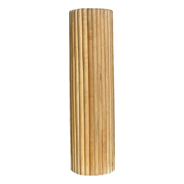 Vintage Ribbed Wood and Rattan Medium Pedestal For Sale