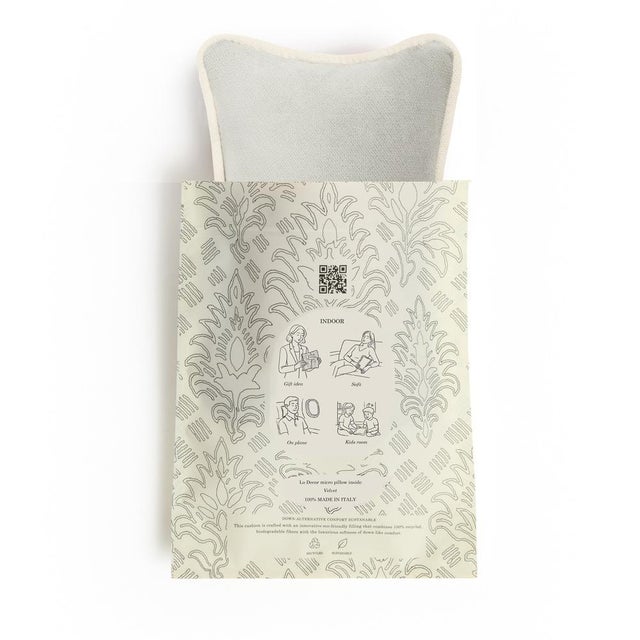 Designed as the perfect luxury gift, this micro cushion by LO Décor is handcrafted in Italy using premium Italian velvet...