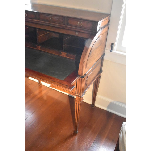19th Century French Louis XVI Cylinder Front Desk For Sale In Minneapolis - Image 6 of 8