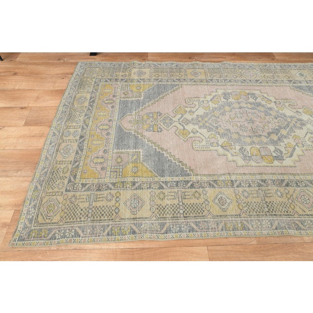 1970s 1970s Vintage Handmade Wool Cotton Turkish Grey Runner Rug For Sale - Image 5 of 11