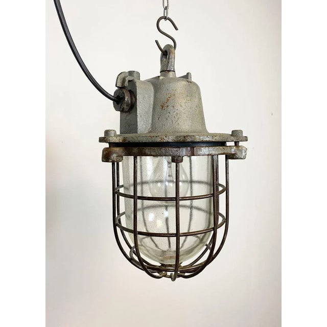 Mid-Century Modern Vintage Industrial Cast Iron Pendant Light, 1960s For Sale - Image 3 of 13