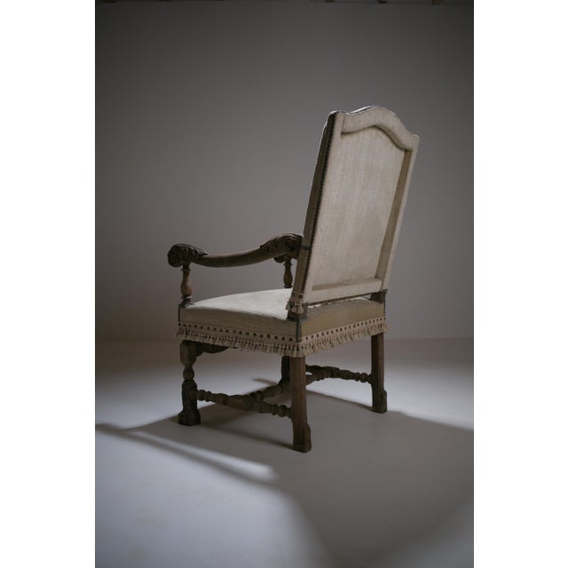 Late 19th Century Louis XIII French Carved Walnut Armchair For Sale - Image 15 of 18
