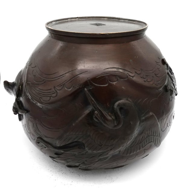 Large Japanese Meiji Bronze Planter with High Relief Cranes, 1890s For Sale - Image 12 of 18