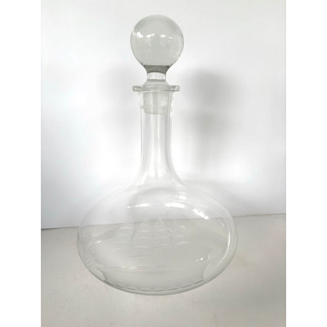 Transparent 1960s Toscany Vintage Etched Sailing Ship Captain Decanter Set With Four Snifters For Sale - Image 8 of 10