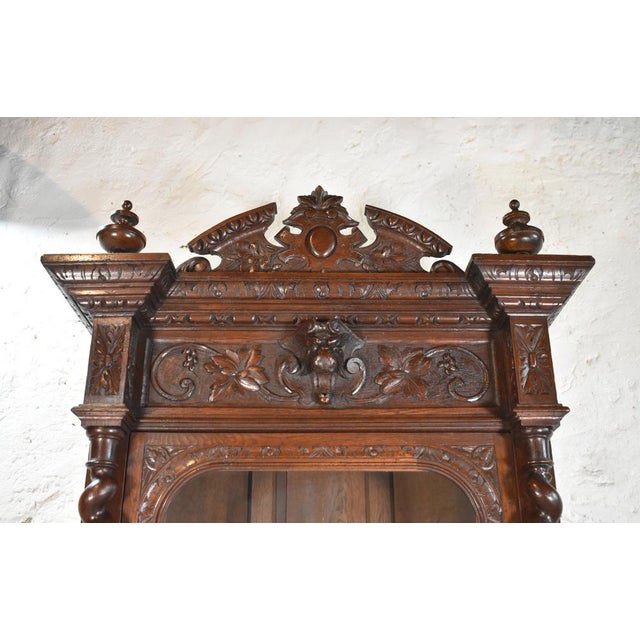 French Louis Xiii Style Oak Hunt Display Cabinet For Sale - Image 4 of 18