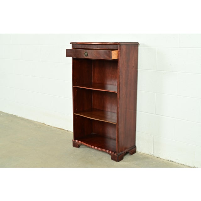 Sligh Furniture Regency Carved Mahogany Bookcase, Circa 1940s For Sale In South Bend - Image 6 of 15