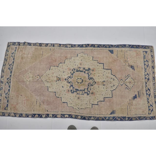 1960s Oushak Small Area Carpet For Sale - Image 9 of 10