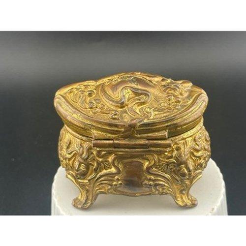 Early 20th Century Antique Brass Cherub Jewelry Casket Footed Trinket Box Art Nouveau Figural Putti For Sale - Image 5 of 18