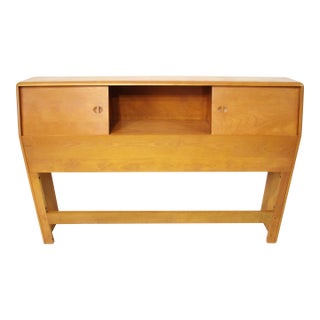 Sculptura Full Headboard in Champagne #790 by Heywood Wakefield For Sale