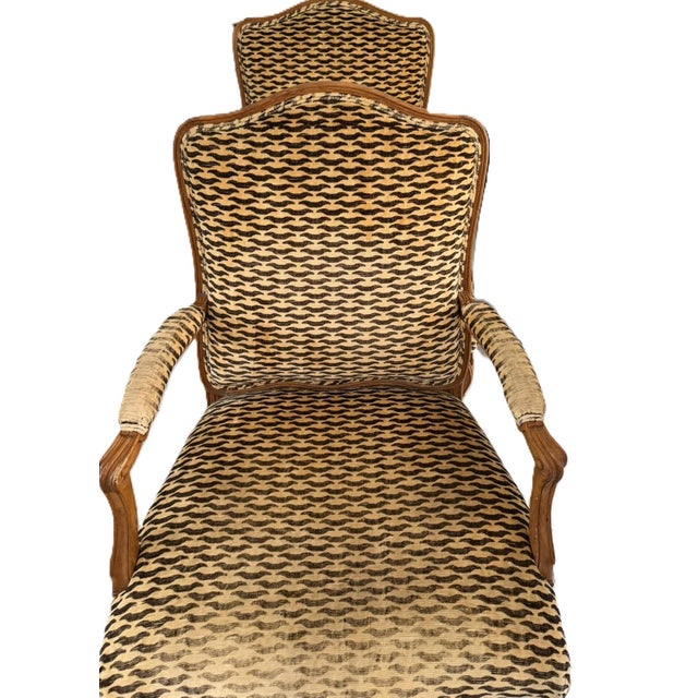 Mid 20th Century French Louis XV Style Fauteuil Armchairs (2) For Sale - Image 4 of 10