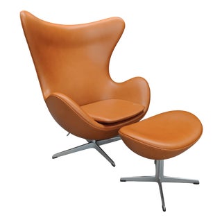 Set of Egg Chair with Ottoman in Cognac Leather from Fritz Hansen For Sale