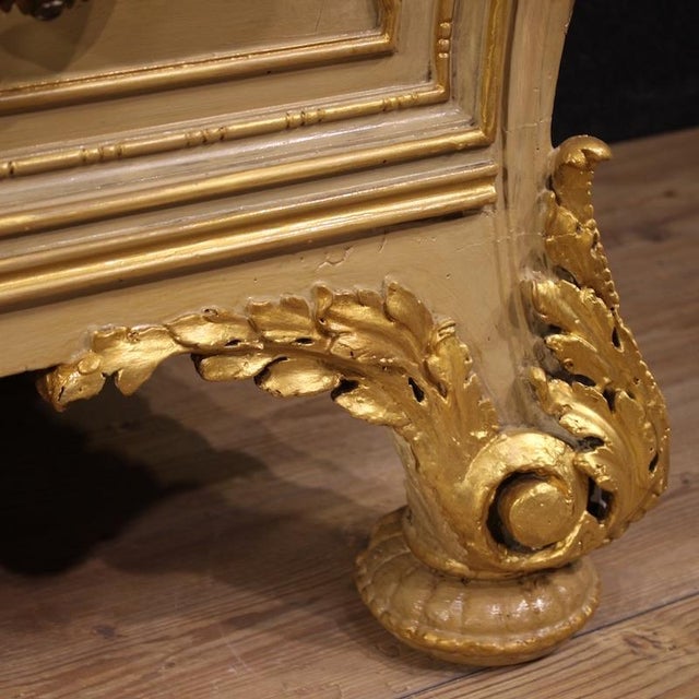20th Century Italian Lacquered and Gilded Chest of Drawers, 1930s For Sale - Image 14 of 16