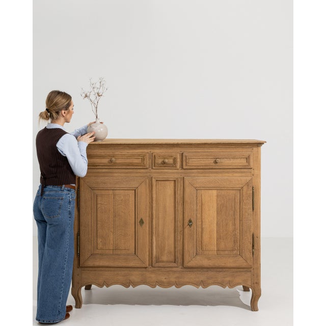French Oak Louis XV Buffet, Rococo Style, France, 19th Century For Sale - Image 3 of 15