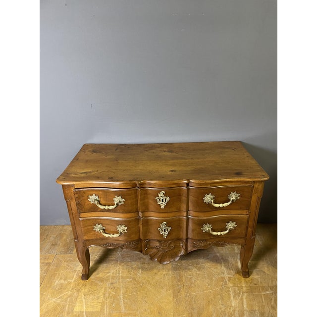 Wood Louis XV Chest of Drawers in Walnut For Sale - Image 7 of 12