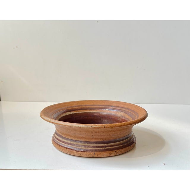 Mid-Century Modern Danish Modern Stoneware Bowl with Spiral Glaze by Tue Poulsen, 1970s For Sale - Image 3 of 10