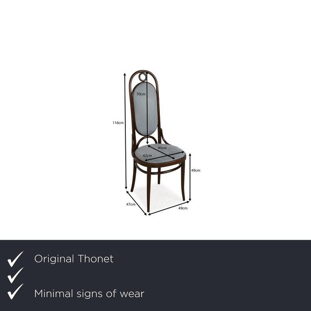 The Thonet chair set, consisting of eight identical chairs, is a stylish addition to the dining room. The coffee house...