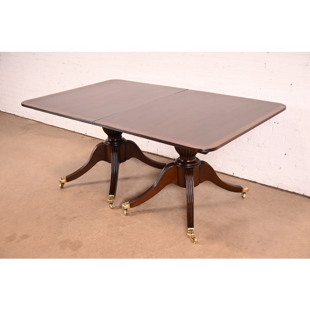 Baker Furniture Style Georgian Banded Mahogany Double Pedestal Extension Dining Table, Newly Refinished For Sale - Image 9 of 15