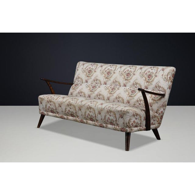 Wood Italian Art Deco Walnut Sofa with Original Floral Upholstery, 1930s For Sale - Image 7 of 13