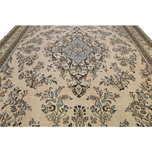 Shabby Chic Vintage Malayer Handmade Medallion Floral Peach Wool Oversize Rug For Sale - Image 3 of 10