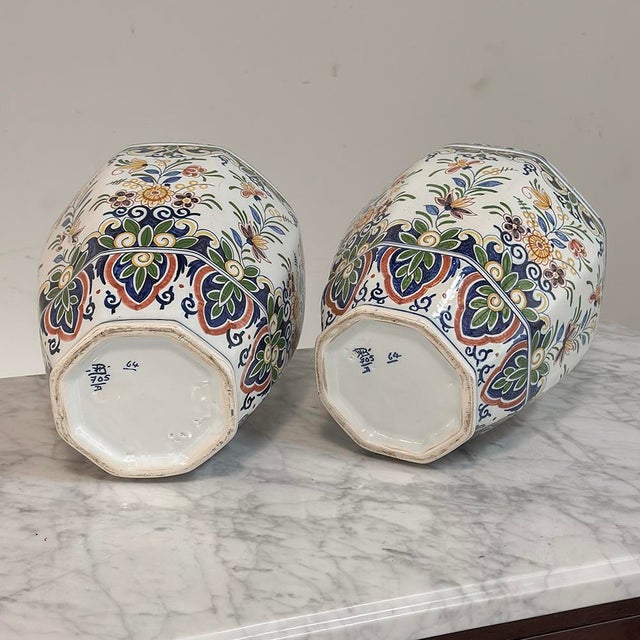 1900s Pair of Boch Frères Keramis Polychrome Lidded Urns For Sale - Image 18 of 18