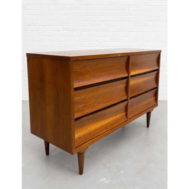 Mid Century Modern Walnut Lowboy Dresser | Sculpted Front 6 Drawer Credenza | Refinished Vintage MCM Bedroom Storage Cabinet, C. 1960’s For Sale In New York - Image 6 of 16