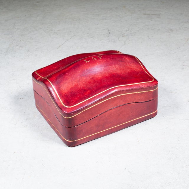 Animal Skin Mid-Century Italian Mongrammed Humpback Calfskin Trinket Box c.1960 For Sale - Image 7 of 10