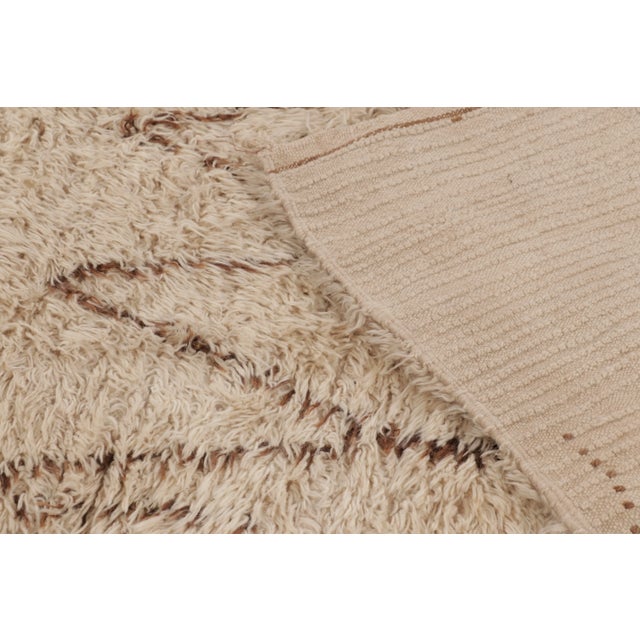Beige Vintage Moroccan Shag Runner With Berber Motifs in Beige & Brown - Rug & Kilim For Sale - Image 8 of 8