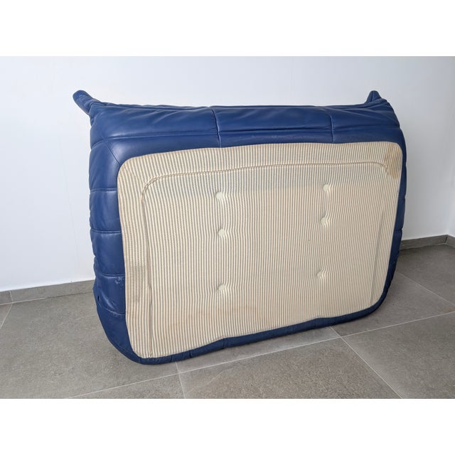 Vintage French Togo Sofa in Blue Leather by Michel Ducaroy for Ligne Roset, 1980s For Sale - Image 10 of 12