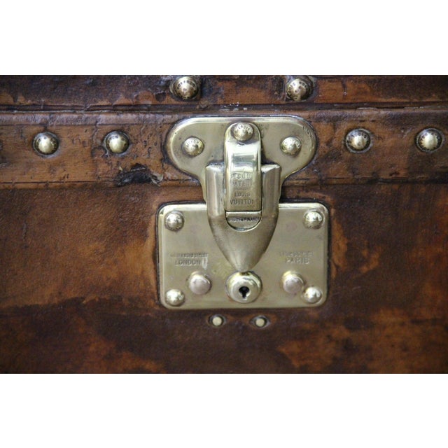 Metal Antique Cube-Shaped Leather Trunk by Louis Vuitton, 1890s For Sale - Image 7 of 18
