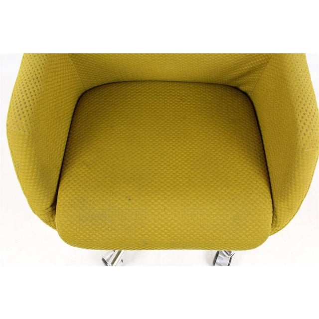 Vintage Swivel Chair from Up Zavody Rousinov, 1970s For Sale - Image 6 of 16