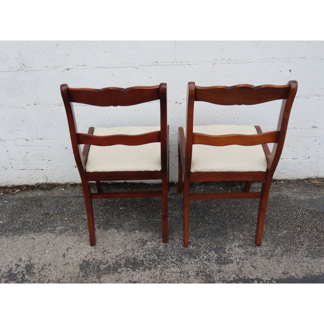 Wood Raddock 1940s Mahogany Drop Leaf Dining Table With 2 Leaves and Two Chairs 6371 For Sale - Image 7 of 18