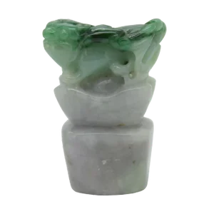 Detail Chinese Hand Carved Natural Jade Lucky Feng Shui Foo Dog Seal Pendant