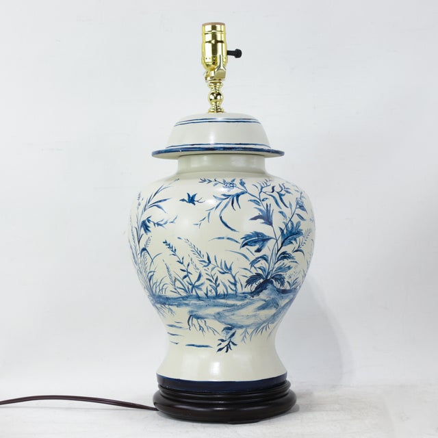 Pair of Vintage Blue and White Ceramic Ginger Jar Table Lamps For Sale In New York - Image 6 of 13