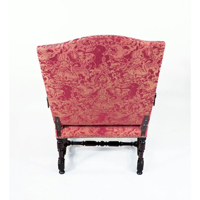 Invented Circa 1850, the precursor to the modern recliner was initially designed for its versatility: early models could...