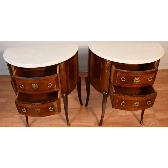 1910 Pair of Antique French Louis XV Walnut & Satinwood Inlay Marble Top Nightstands For Sale - Image 11 of 15
