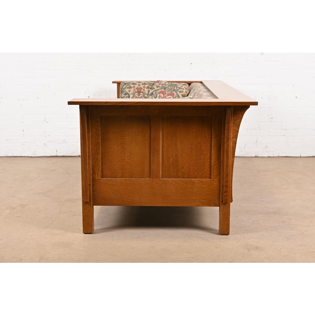 Stickley Mission Oak Arts and Crafts Settle Sofa For Sale - Image 9 of 12
