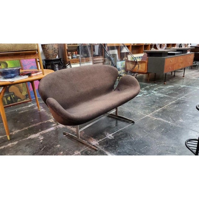 1990s 1990s Danish Style Loveseat Attributed Arne Jacobsen's Swan Sofa For Sale - Image 5 of 12