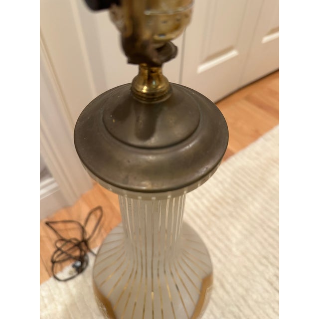 Mid 20th Century Mid-Century Modern Attributed to Fortune Lamp Co. Frosted Glass & Gilt Table Lamps, Pair For Sale - Image 9 of 9