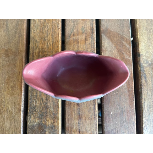 Mid-Century Modern Mid Century 1950s Handmade Colorado Springs Van Briggle Pink Blue Tulip Vase For Sale - Image 3 of 4