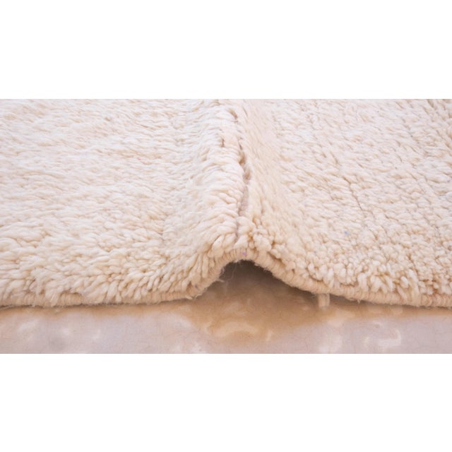 Cream Contemporary Beni Ourain Rug - 8.2 X 3.9 Ft For Sale - Image 8 of 10