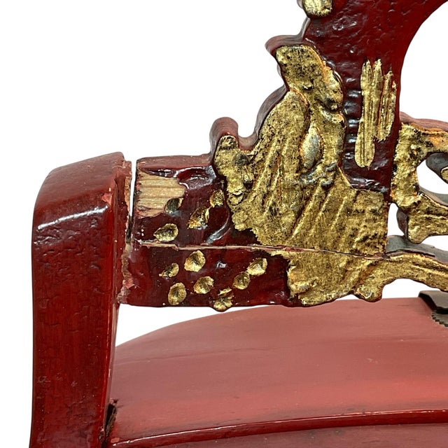 19th Century Traditional Chinese Red Lacquer and Gilt Gold Wooden Wedding Basket For Sale - Image 10 of 17