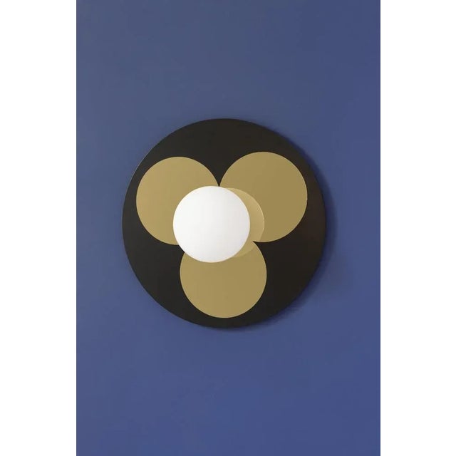 Venice wall lamp 01 by magic circus editions. Dimensions: ø 14 x w 40 x d 17. Materials: brass, mouth blown glass ....